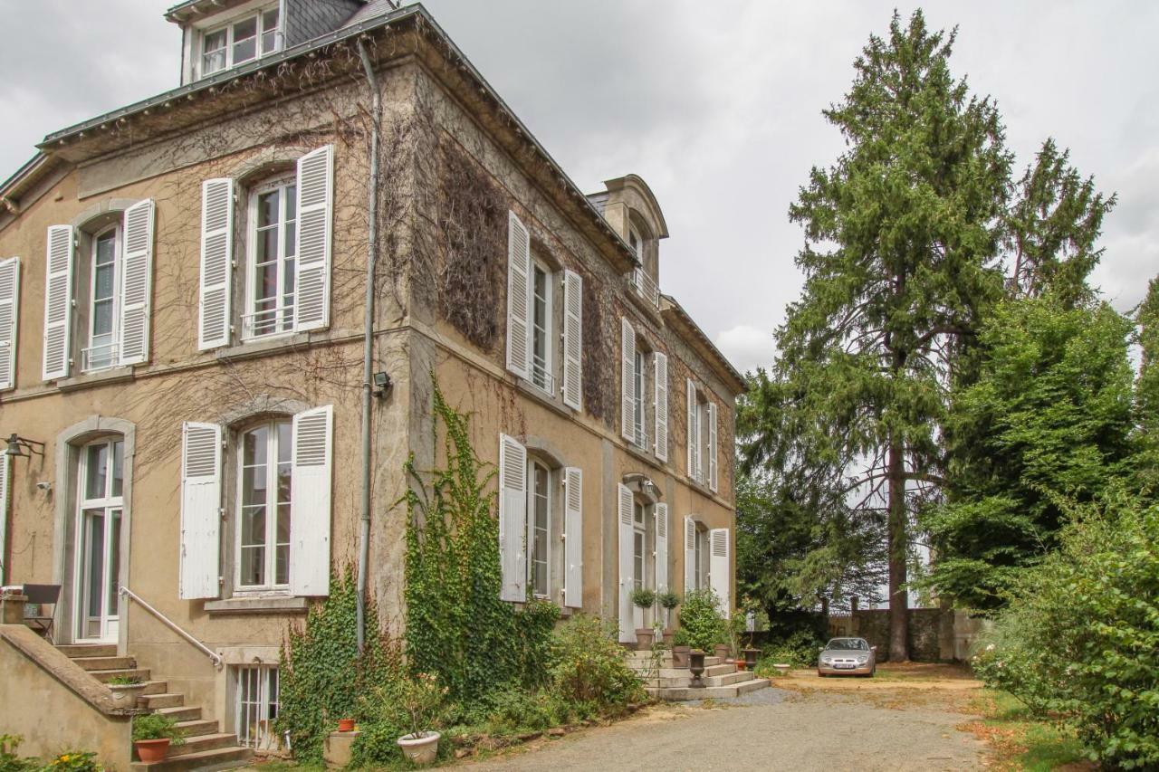 Manoir Des Turets Bed & Breakfast Yvre-l'Eveque Bagian luar foto