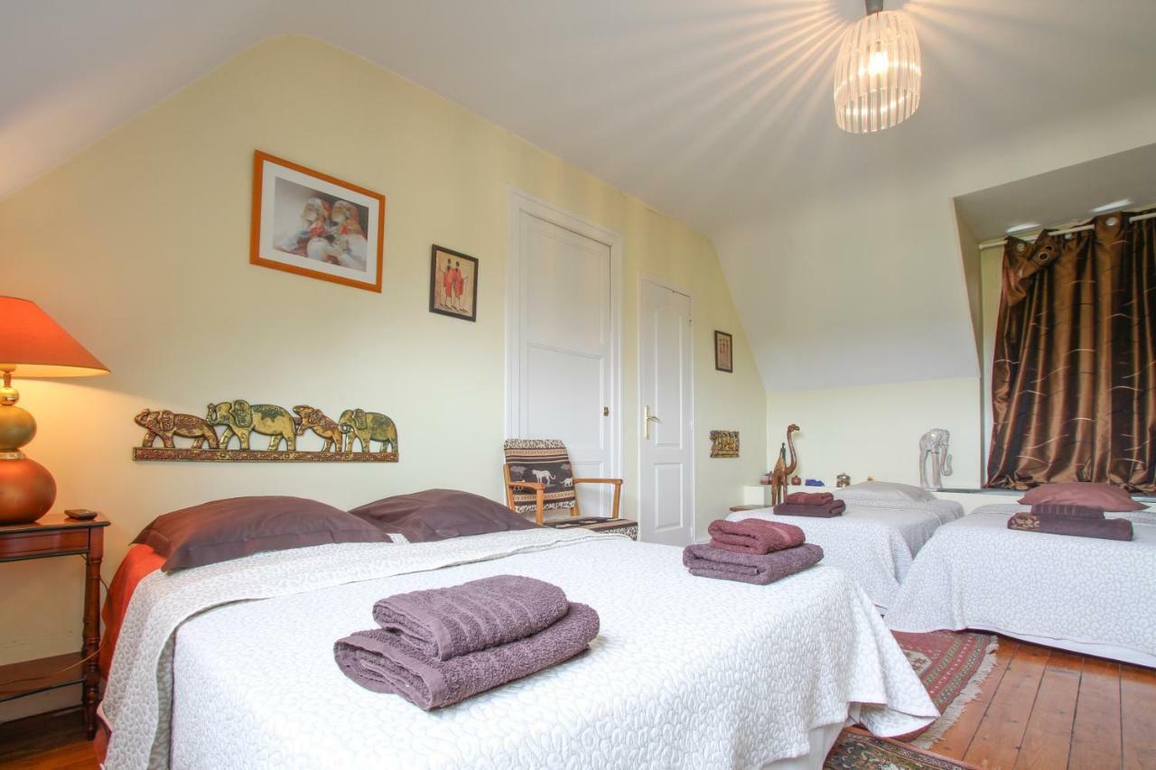 Manoir Des Turets Bed & Breakfast Yvre-l'Eveque Bagian luar foto