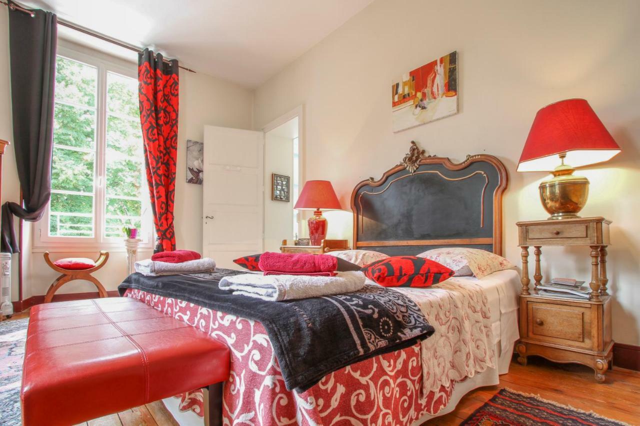 Manoir Des Turets Bed & Breakfast Yvre-l'Eveque Bagian luar foto