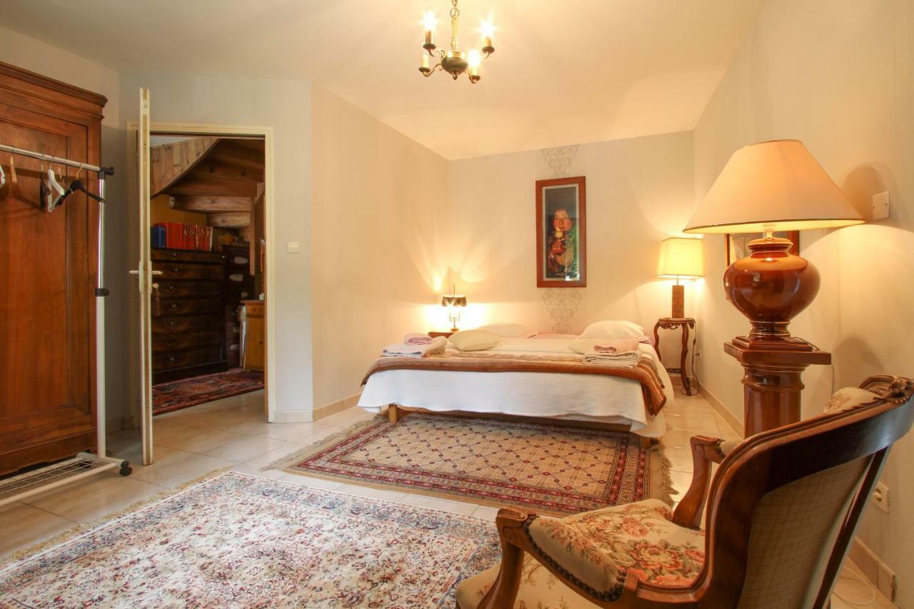 Manoir Des Turets Bed & Breakfast Yvre-l'Eveque Bagian luar foto