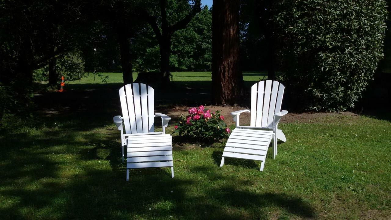 Manoir Des Turets Bed & Breakfast Yvre-l'Eveque Bagian luar foto