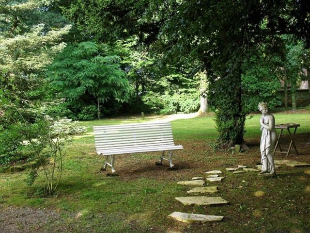 Manoir Des Turets Bed & Breakfast Yvre-l'Eveque Bagian luar foto